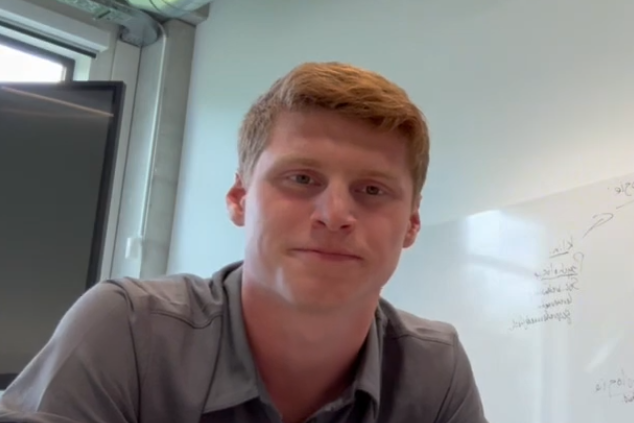 Dennis van Eerd (Technische Bedrijfskunde, 3e jaar) vertelt over zijn studie en toekomstkansen.